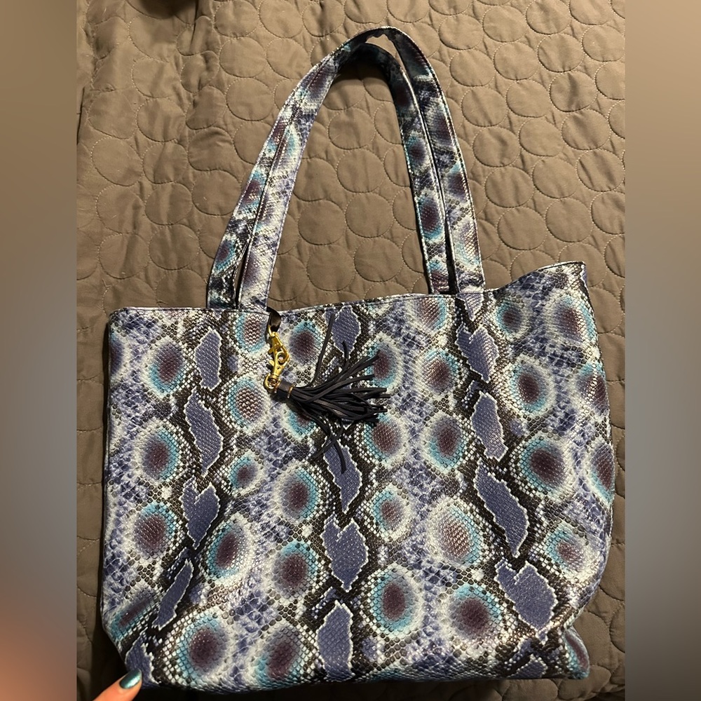 MAKEUP JUNKIE DAYKEEPER TOTE BAG - VGUC